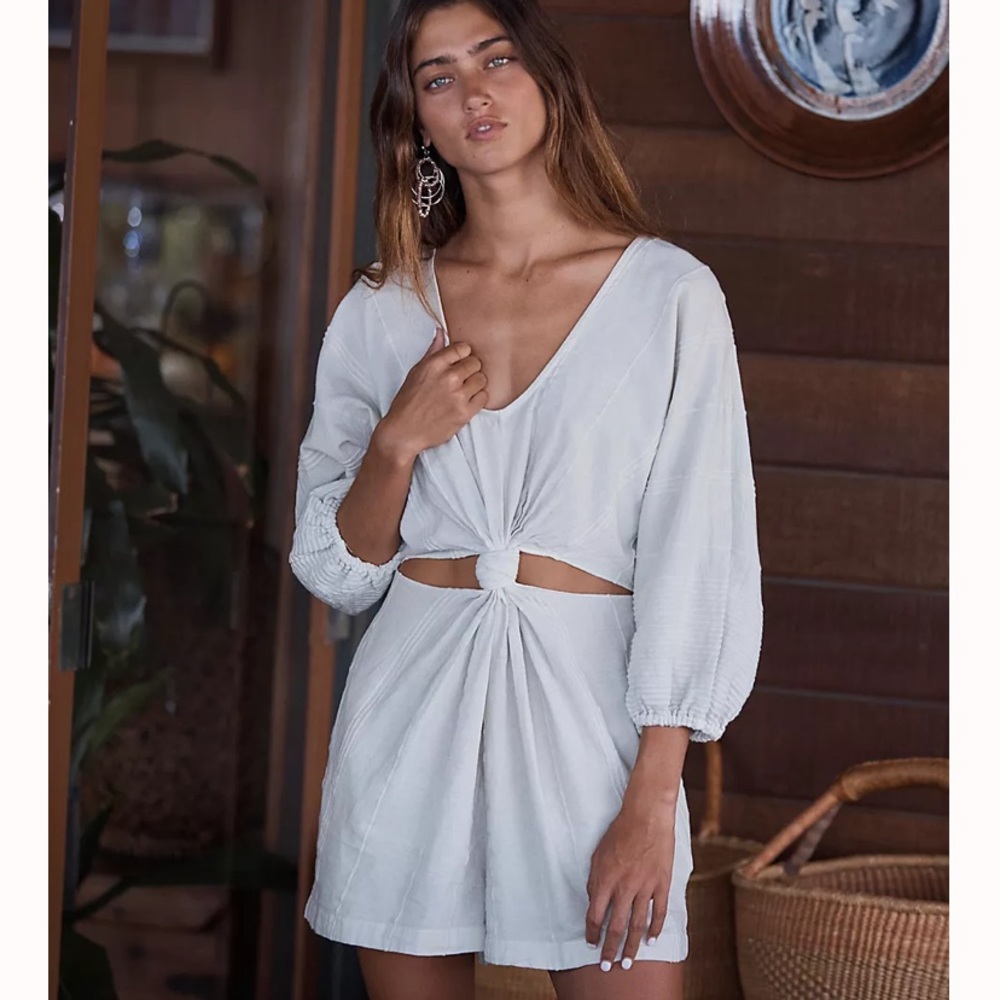 NWT free people "knotty but nice" romper, size m, color neutral